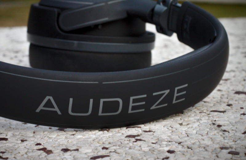 Audeze Mobius