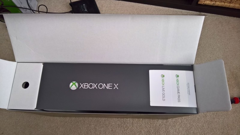 Xbox One X Unboxing 